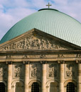Buliding in Berlin1/400 sec at f / 11